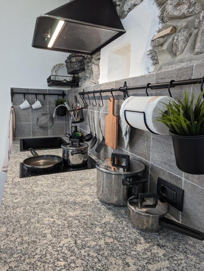 Antica Osteria Apartments Dongo Eksteriør bilde